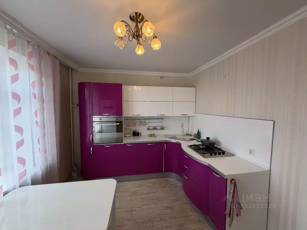 2-к кв. Мордовия, Саранск Коммунистическая ул., 25 (70.0 м) - Фото 1
