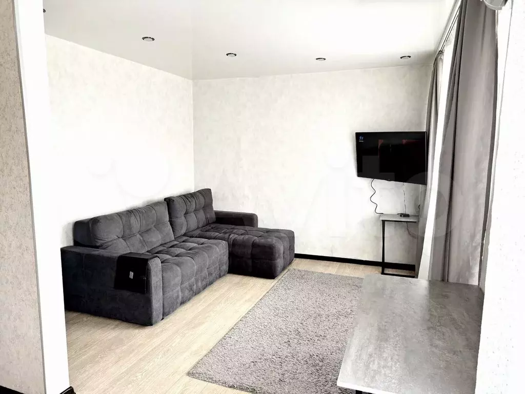 1-к. квартира, 31,9 м, 5/5 эт. - Фото 0