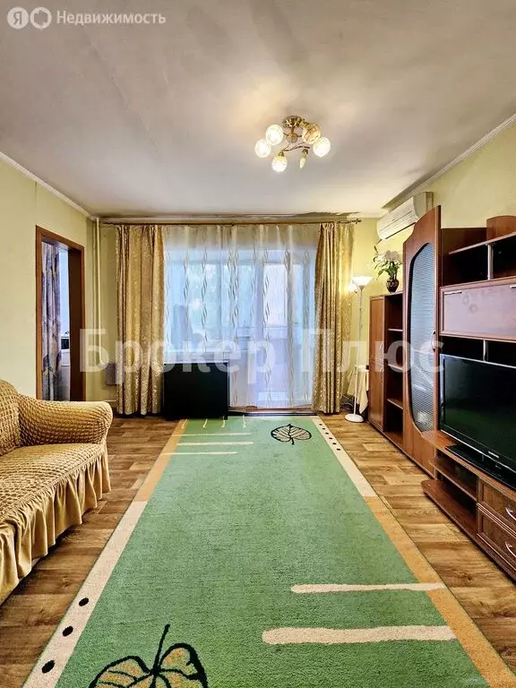 3-комнатная квартира: Кызыл, улица Кочетова, 3 (65 м) - Фото 1