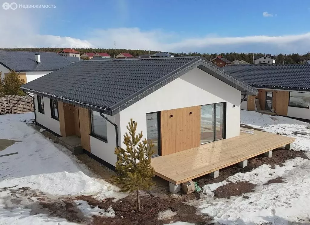 Дом в Свердловская область, Белоярский муниципальный округ, посёлок ... - Фото 2