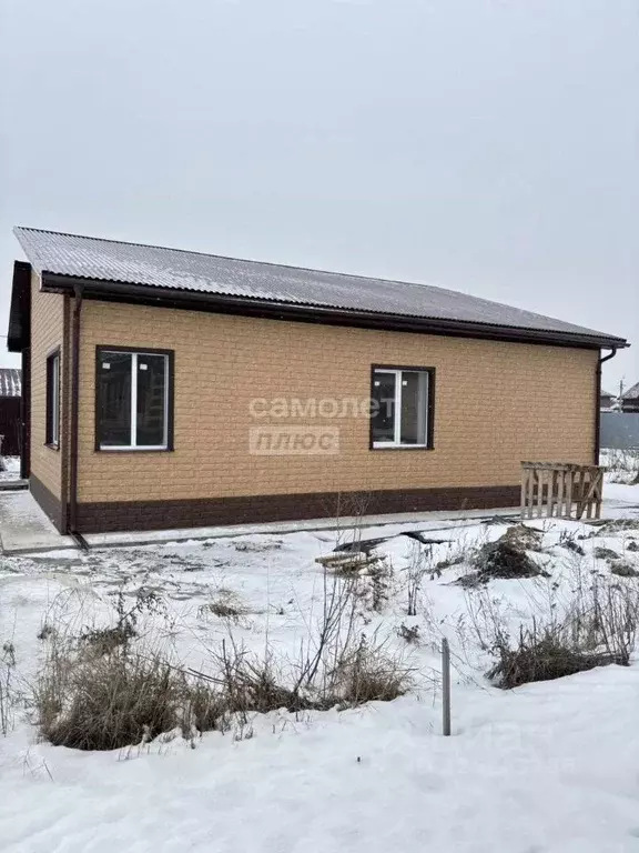 Дом в Курская область, Курский район, Моковский сельсовет, д. Духовец ... - Фото 1