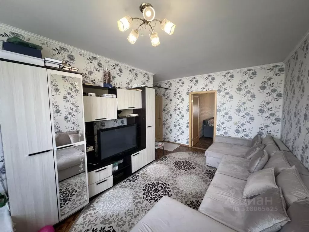 Комната, 31.8 м - Фото 1