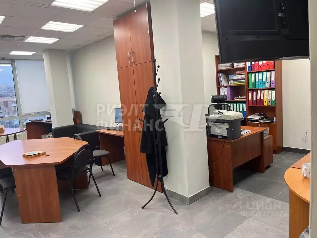 Офис в Калининградская область, Калининград Ленинский просп., 131 (36 ... - Фото 1