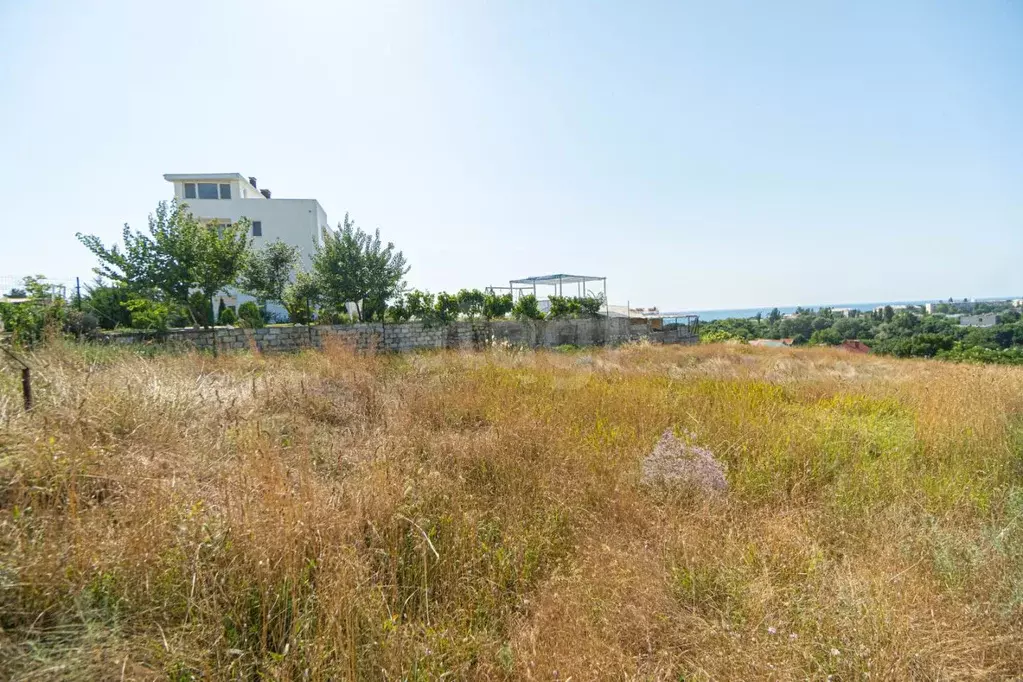 Участок в Севастополь ул. Батарейная, 7к12 (9.4 сот.) - Фото 1