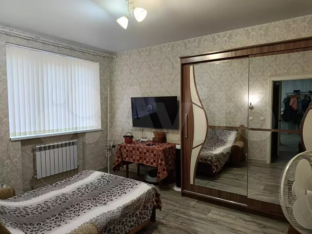 1-к. квартира, 48 м, 1/3 эт. - Фото 1