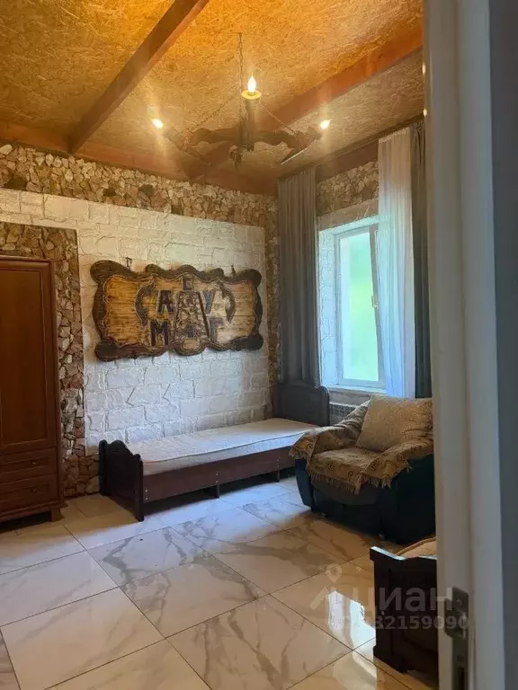 Дом в Северная Осетия, Владикавказ ул. Ватутина, 38 (100 м) - Фото 1