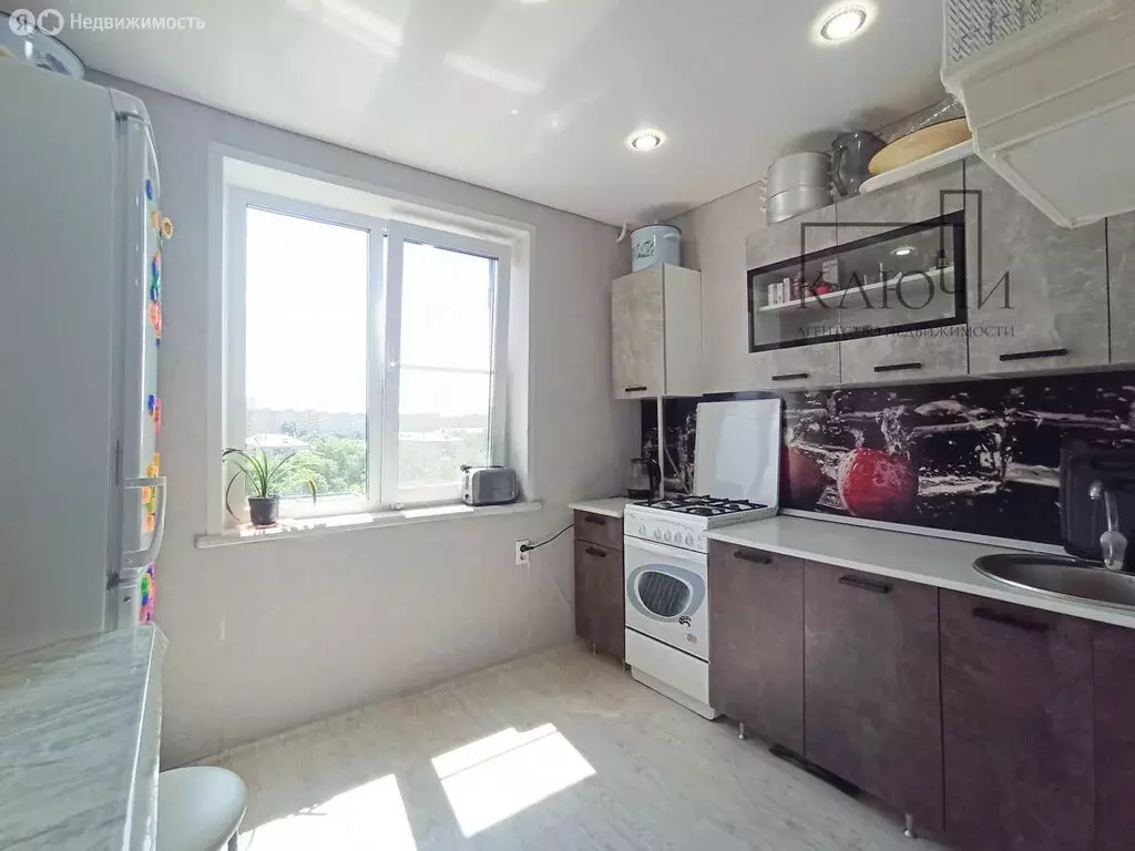 2-комнатная квартира: Магнитогорск, улица Завенягина, 3/1 (49 м) - Фото 1