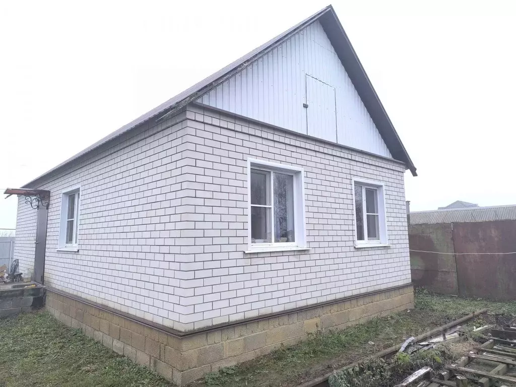 Дом в Белгородская область, Алексеевский муниципальный округ, с. ... - Фото 1