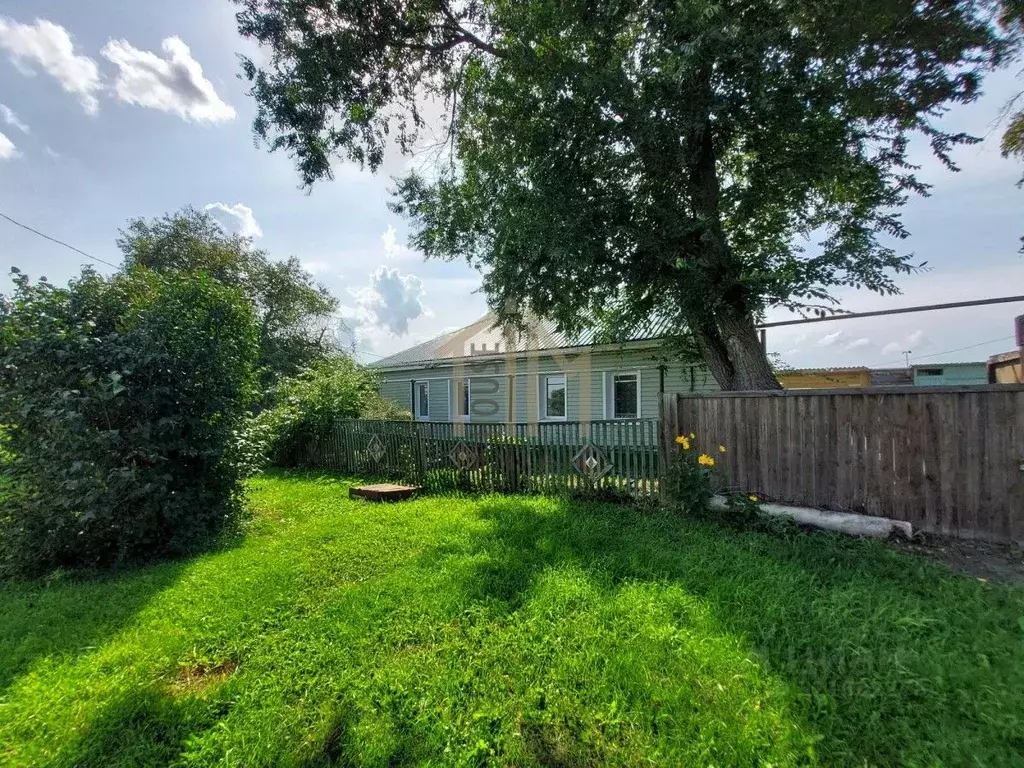 Дом в Омская область, Любинский район, д. Матюшино Центральная ул., 11 ... - Фото 1