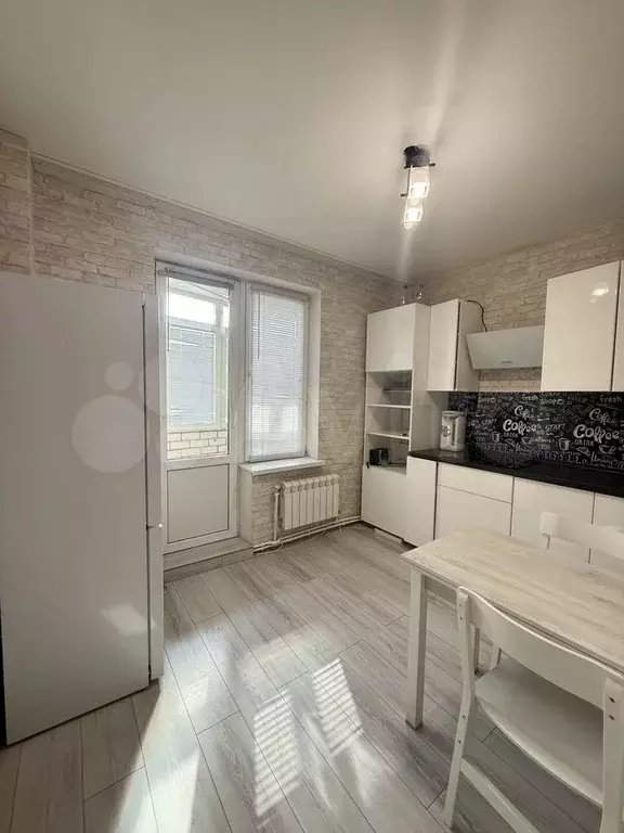 1-к. квартира, 45 м, 2/15 эт. - Фото 0