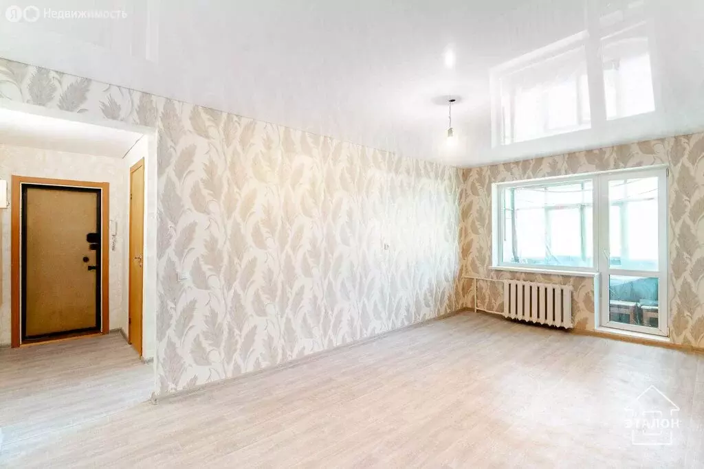 2-комнатная квартира: Омск, 21-я Амурская улица, 6Б (44.3 м) - Фото 0