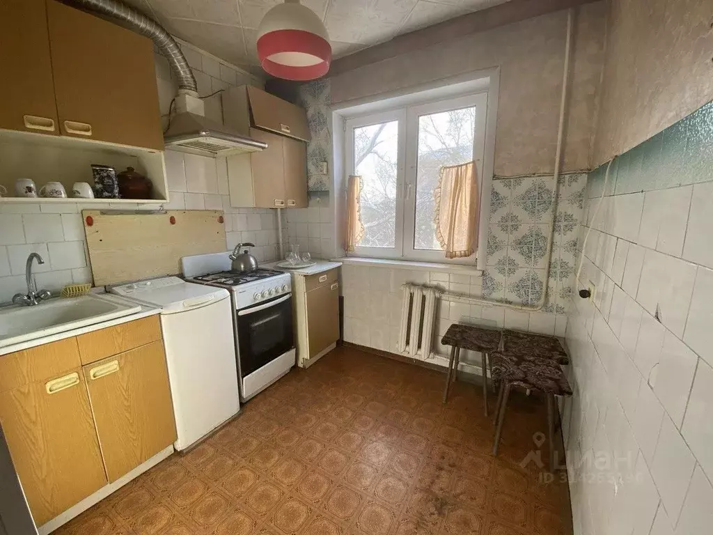 3-к кв. Оренбургская область, Орск Новый город мкр, ул. Тагильская, 40 ... - Фото 0