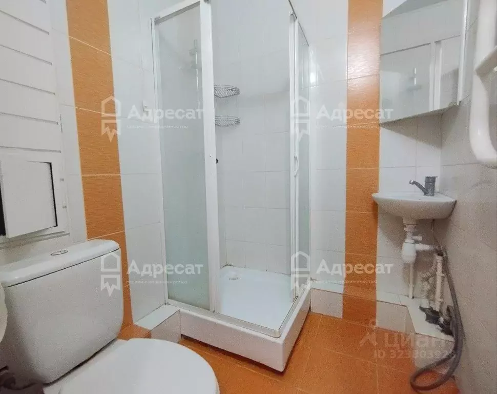 2-к кв. Волгоградская область, Волжский ул. Имени Космонавтов, 10 ... - Фото 1