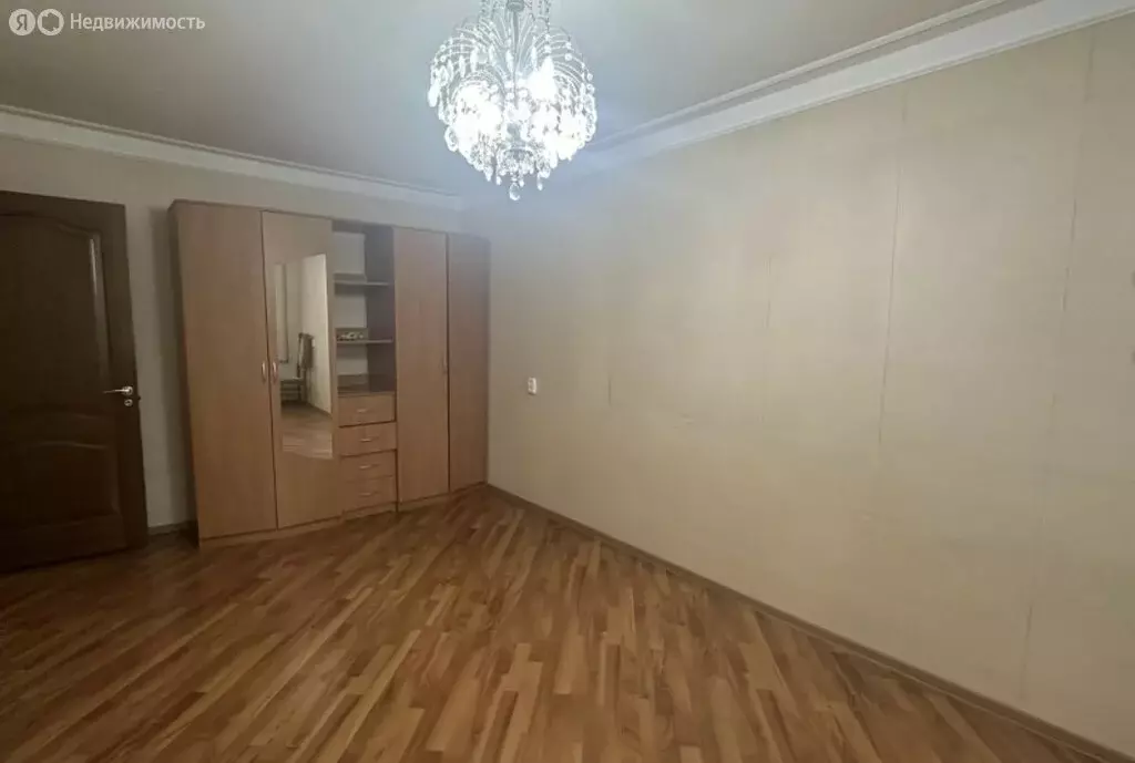 3-комнатная квартира: Армавир, улица Ефремова, 230 (72 м) - Фото 1