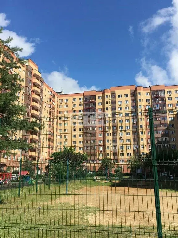 Продается 3-комнатная квартира - Фото 2
