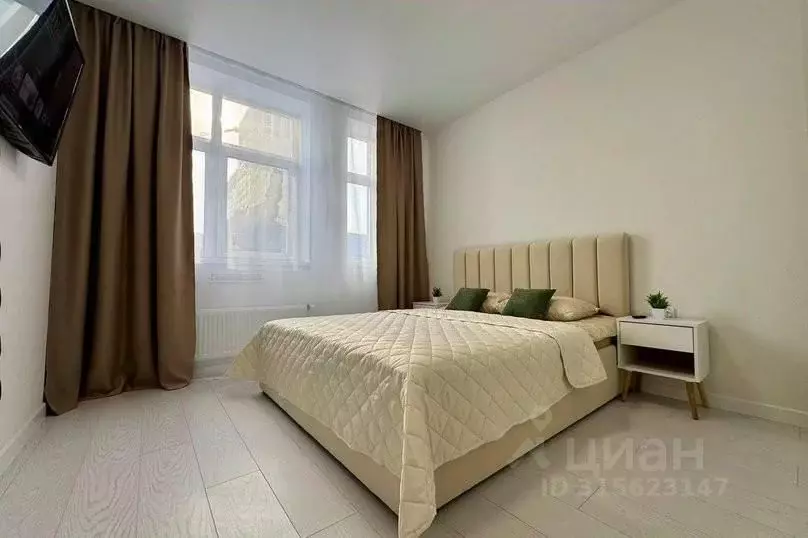 1-к кв. Тюменская область, Тюмень ул. Тимофея Чаркова, 87 (45.0 м) - Фото 1