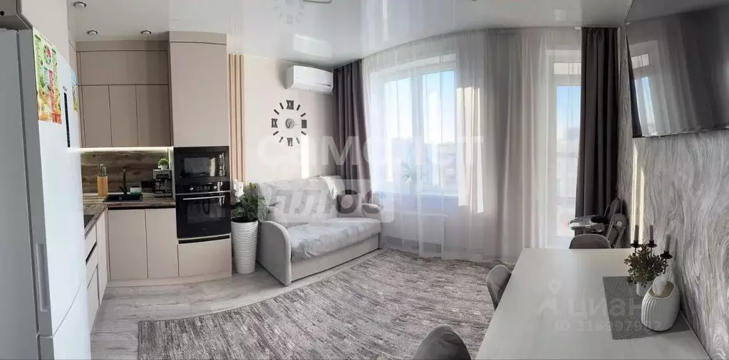 1-к кв. Тюменская область, Тюмень ул. Константина Посьета, 10 (38.3 м) - Фото 0