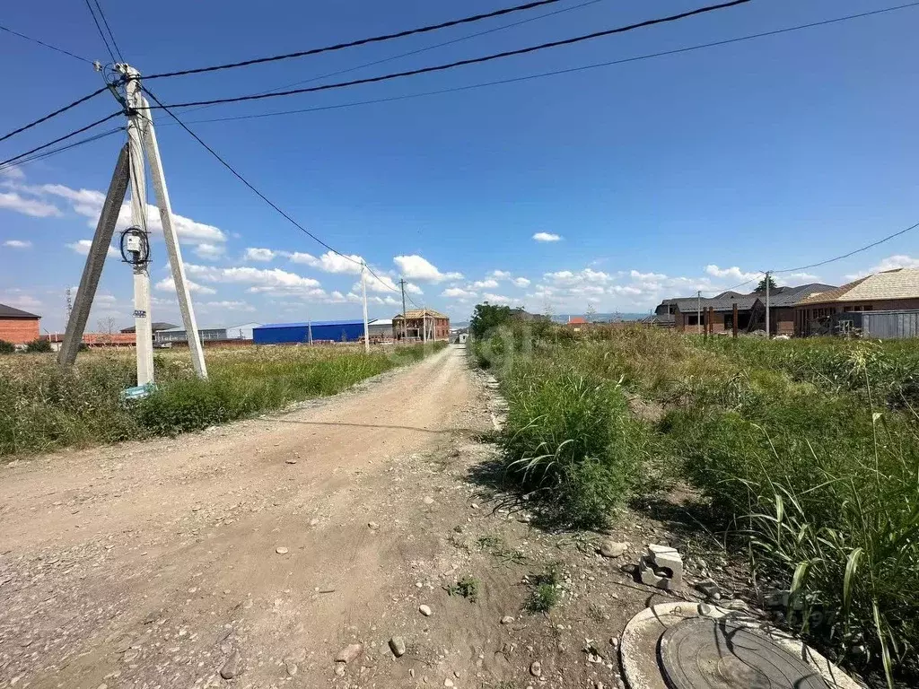 Участок в Ингушетия, Назрань ул. Радужная (8.0 сот.) - Фото 1