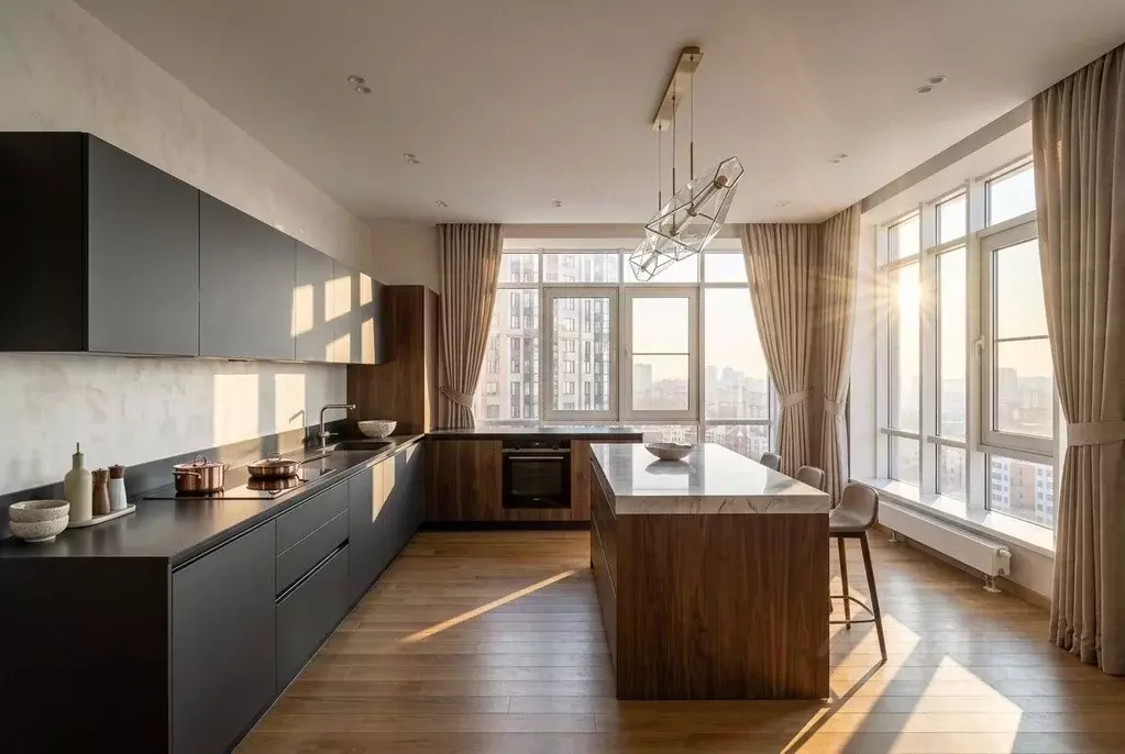 4-к кв. Москва Мосфильмовская ул., 70к1 (178.0 м) - Фото 1