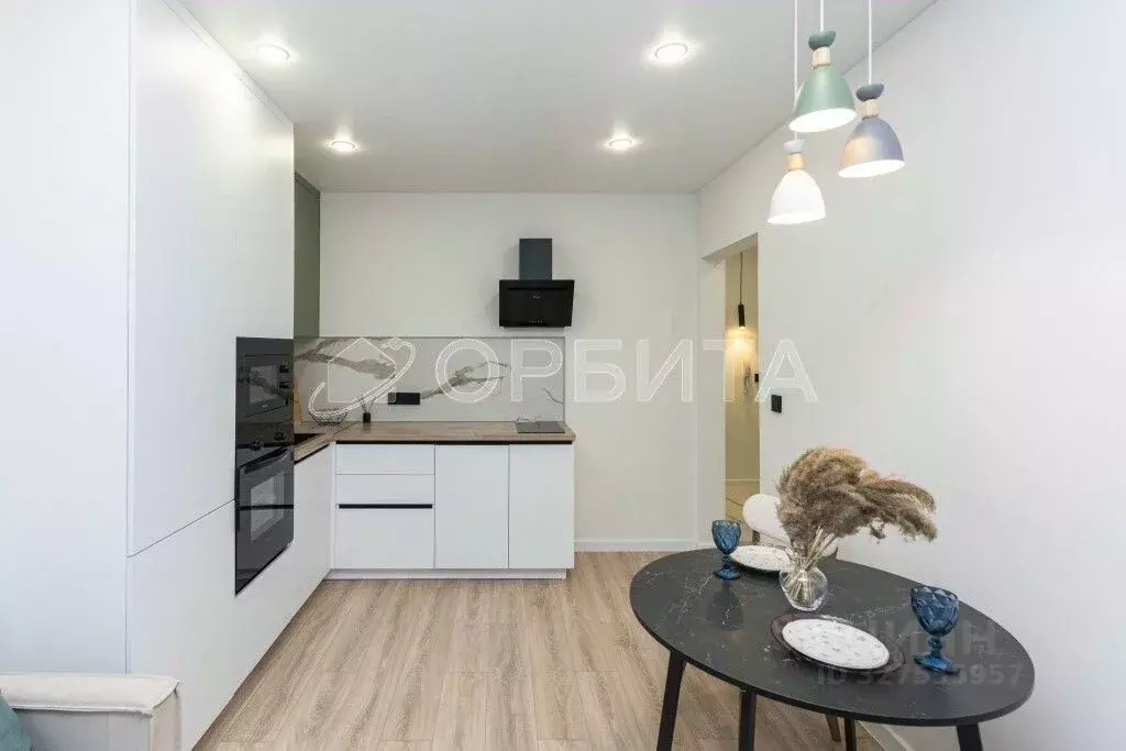 1-к кв. Тюменская область, Тюмень ул. Николая Зелинского, 23/1 (36.0 ... - Фото 0