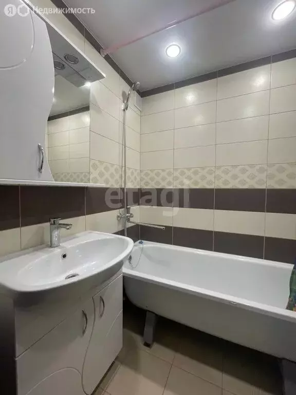 2-комнатная квартира: Усинск, Возейская улица, 17 (51.5 м) - Фото 2