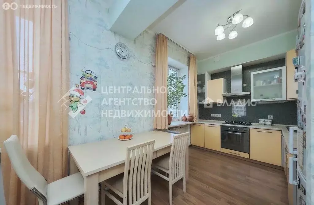 3-комнатная квартира: Рязань, улица Урицкого, 12 (71.4 м) - Фото 2