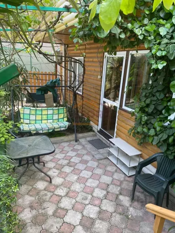 Дом в Крым, Ялта муниципальный округ, Никита пгт ул. Оранжерейная, 20 ... - Фото 0