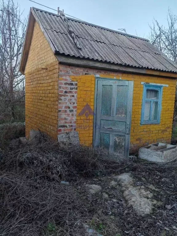 Дом в Ростовская область, Волгодонск Строитель СНТ, 6 массив,  (12 м) - Фото 1