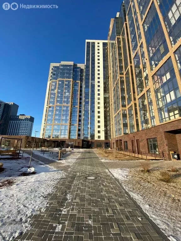 1-комнатная квартира: Екатеринбург, улица Академика Ландау, 14 (40 м) - Фото 1