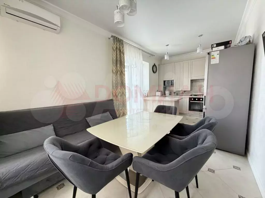 2-к. квартира, 55 м, 3/3 эт. - Фото 0