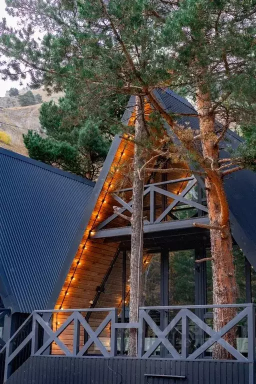 Дом в Кабардино-Балкария, Эльбрусский район, с. Терскол ул. ... - Фото 2