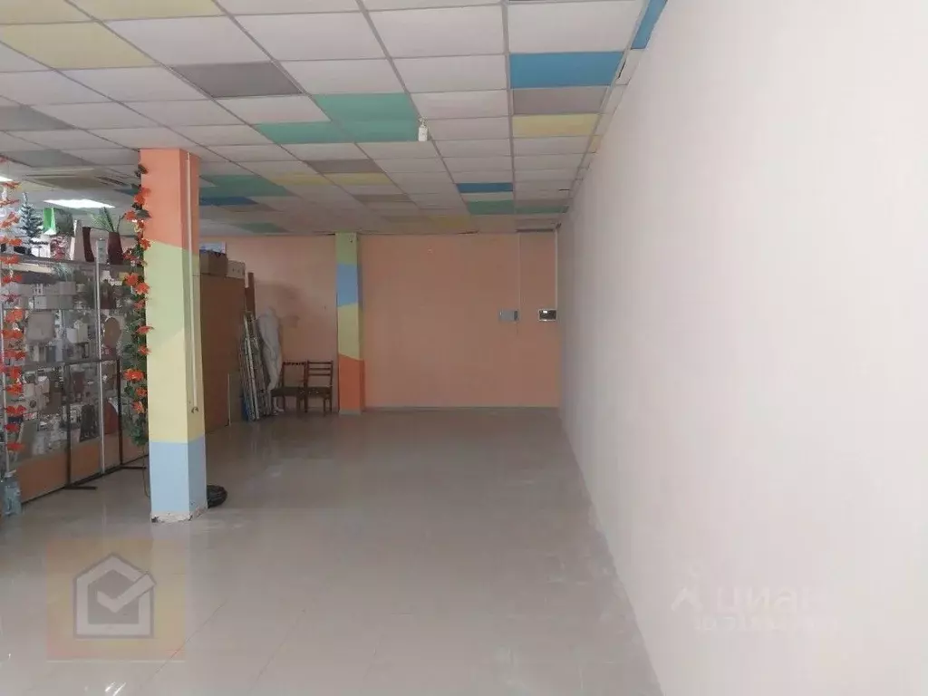 Торговая площадь в Крым, Евпатория ул. Демышева, 109 (60 м) - Фото 1