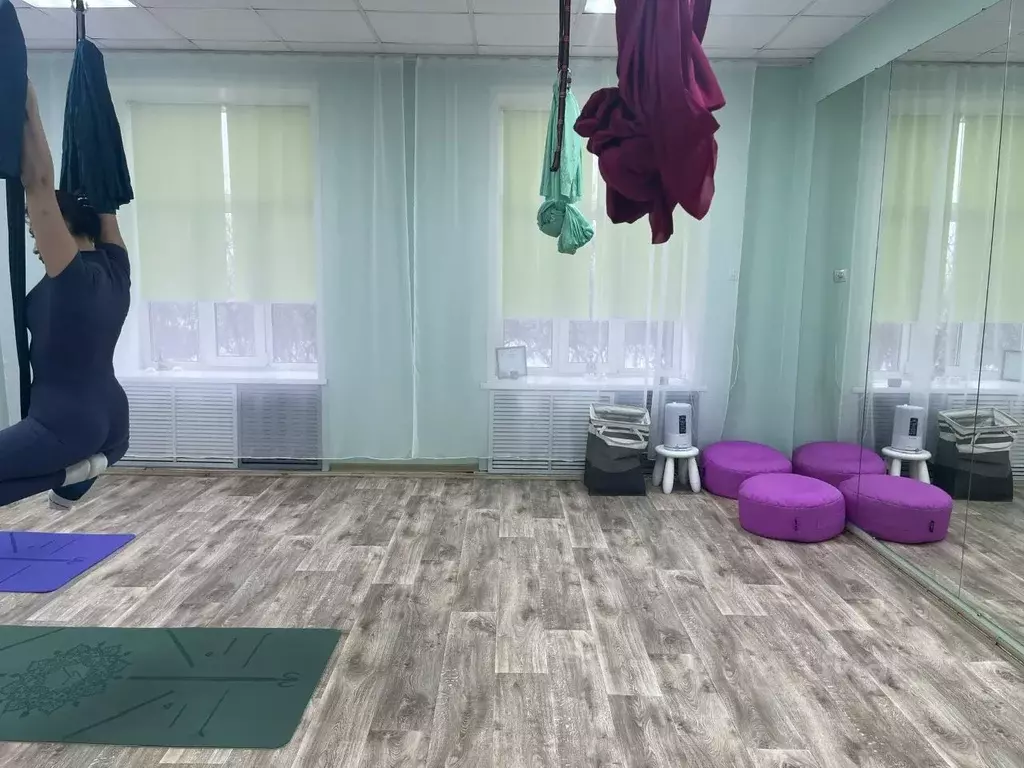 Помещение свободного назначения в Бурятия, Северо-Байкальский район, ... - Фото 1