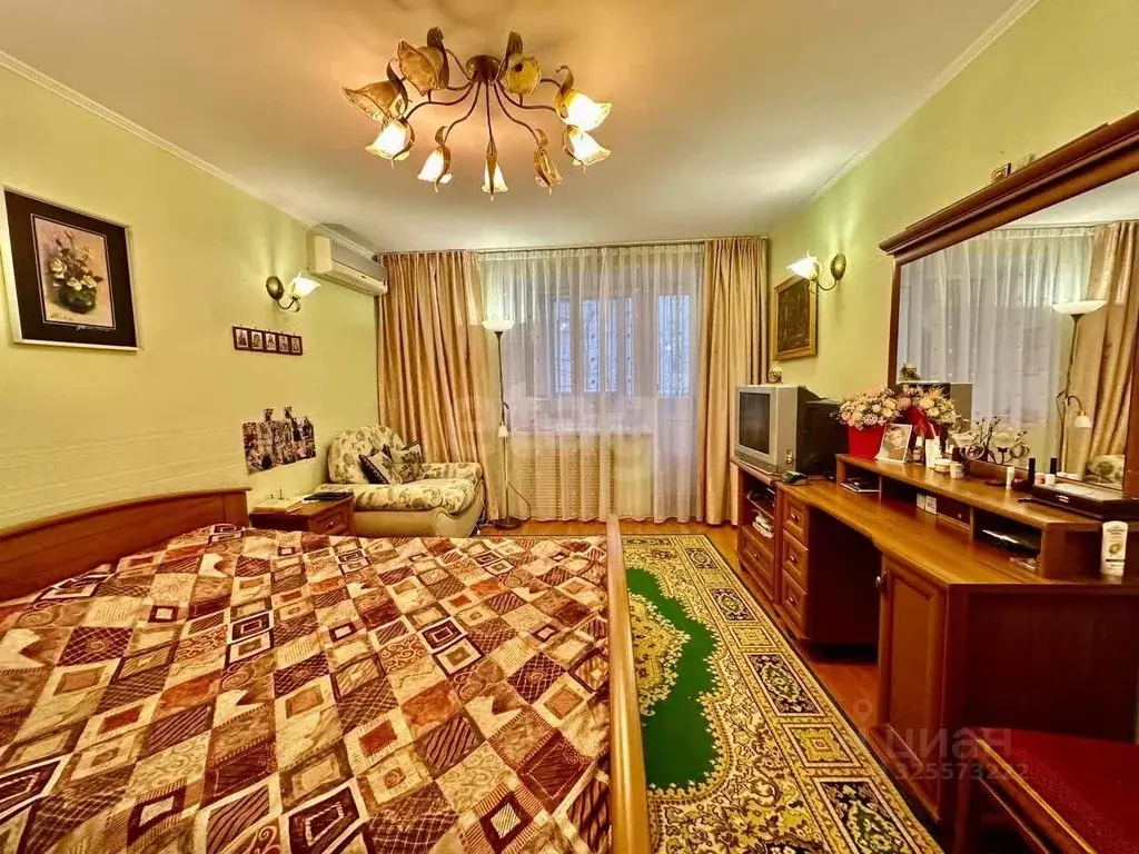 3-к кв. Кировская область, Киров ул. Защитников Отечества, 111 (64.0 ... - Фото 2