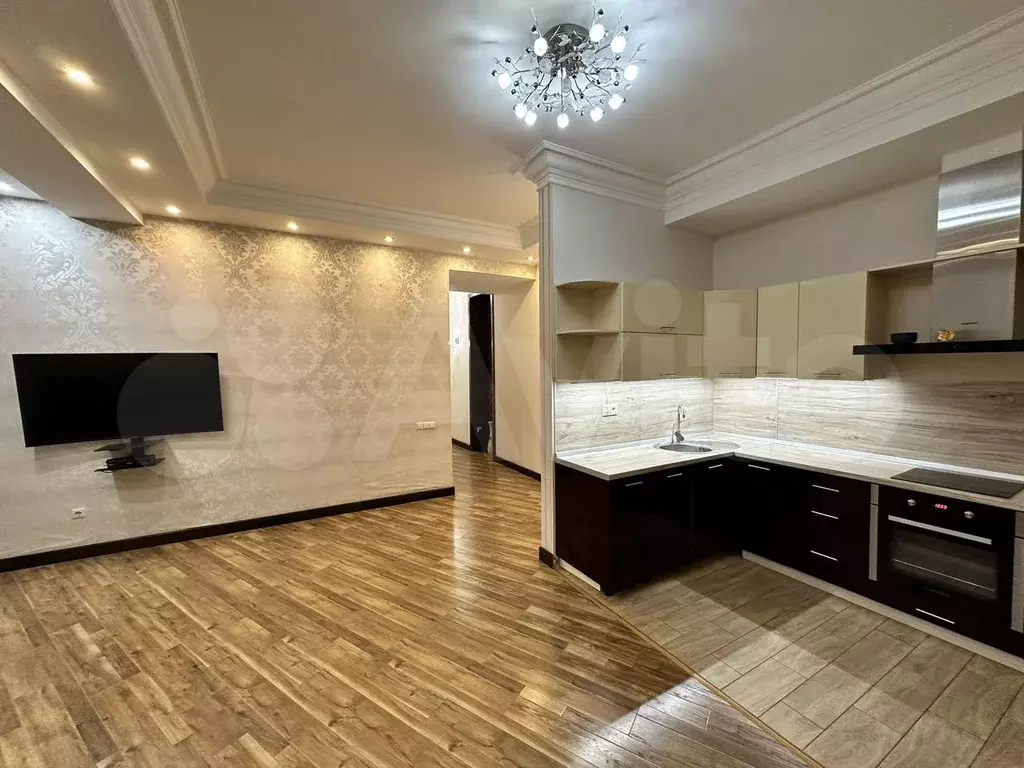 3-к. квартира, 120 м, 1/5 эт. - Фото 1