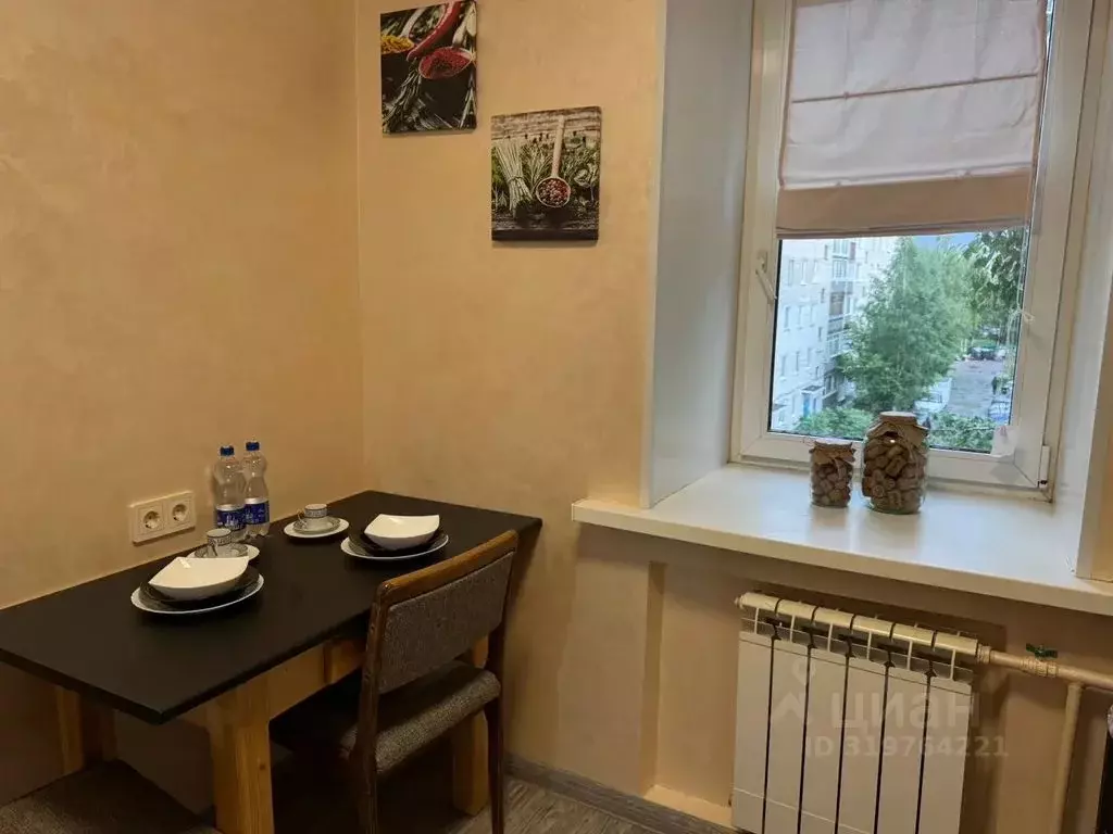 1-к кв. Ханты-Мансийский АО, Сургут Привокзальная ул., 10 (33.0 м) - Фото 1