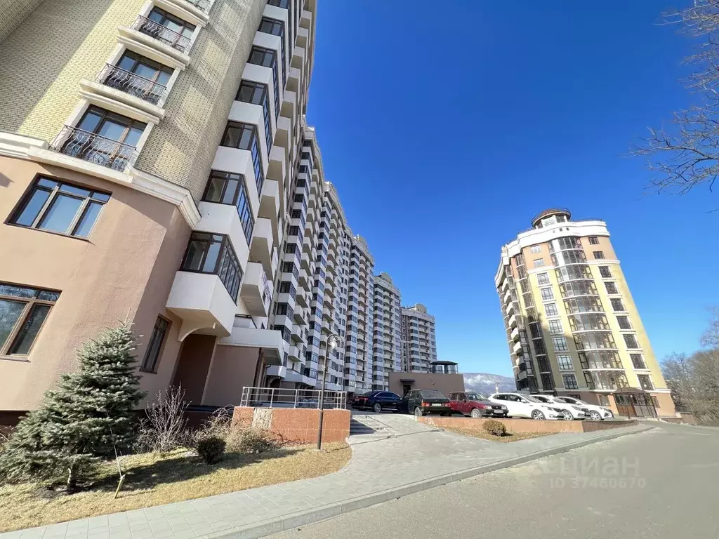 1-к кв. Ставропольский край, Кисловодск просп. Победы, 43А (66.7 м) - Фото 1