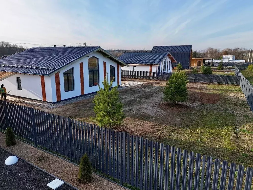 Дом в Калужская область, Жуковский муниципальный округ, Совхоз Победа ... - Фото 1