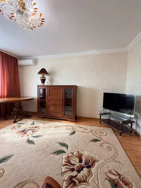 2-к кв. Крым, Симферополь ул. Маршала Василевского, 49 (60.0 м) - Фото 1