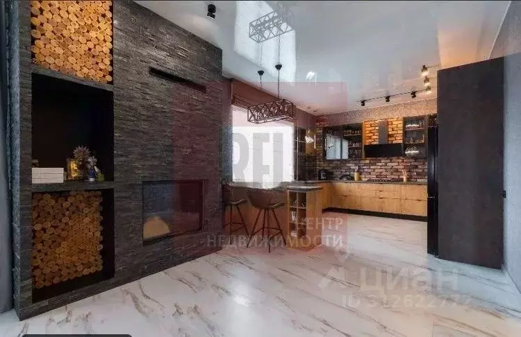 Дом в Калининградская область, Калининград Нескучная ул., 29 (500 м) - Фото 1