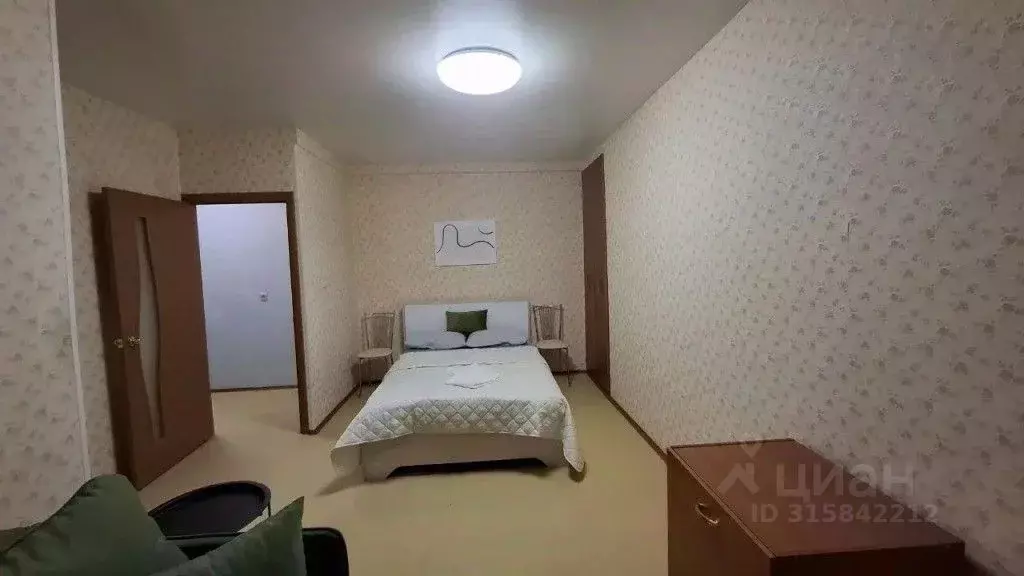 1-к кв. Свердловская область, Екатеринбург пер. Красный, 17 (35.0 м) - Фото 1