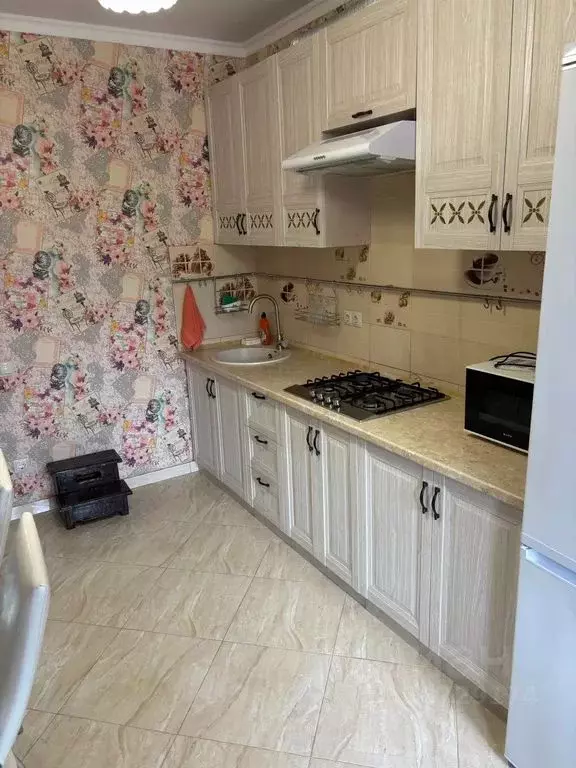 1-к кв. Ставропольский край, Ессентуки ул. Очаровательная, 10к4 (34.0 ... - Фото 1