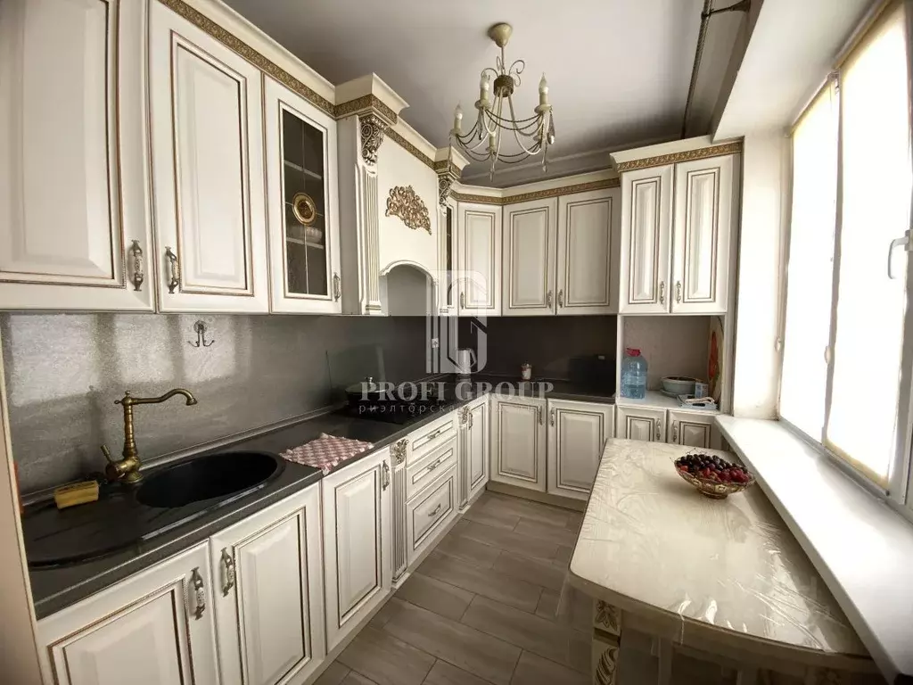 3-к кв. Дагестан, Каспийск ул. Каспийская (88.0 м) - Фото 1