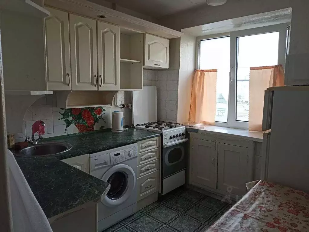 3-к кв. Белгородская область, Губкин ул. Белинского, 8 (53.0 м) - Фото 1