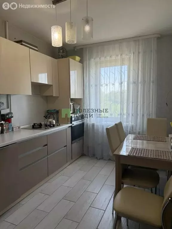 3-комнатная квартира: Ижевск, улица Гагарина, 37 (66.5 м) - Фото 2