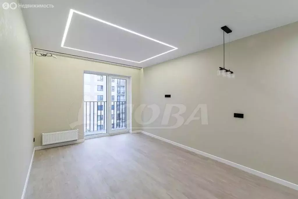 1-комнатная квартира: Тюмень, улица Молодогвардейцев, 5к1 (39 м) - Фото 1