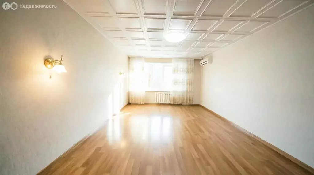 3-комнатная квартира: Уфа, улица Цюрупы, 153 (79.7 м) - Фото 1