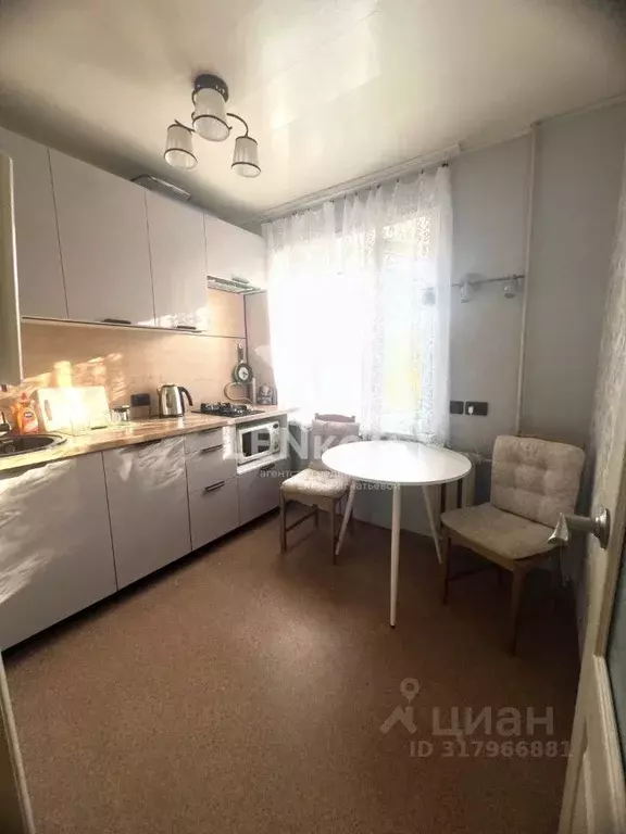2-к кв. Удмуртия, Ижевск Советская ул., 10А (42.3 м) - Фото 0