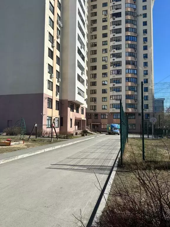 Комната Свердловская область, Екатеринбург ул. Радищева, 61 (15.0 м) - Фото 1