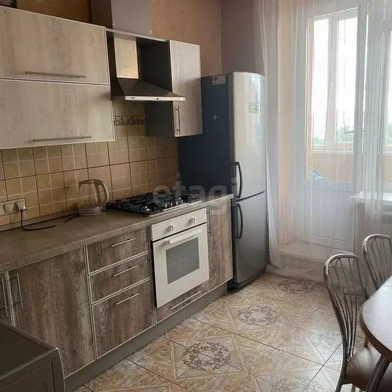 1-к кв. Омская область, Омск просп. Комарова, 17к2 (45.0 м) - Фото 0